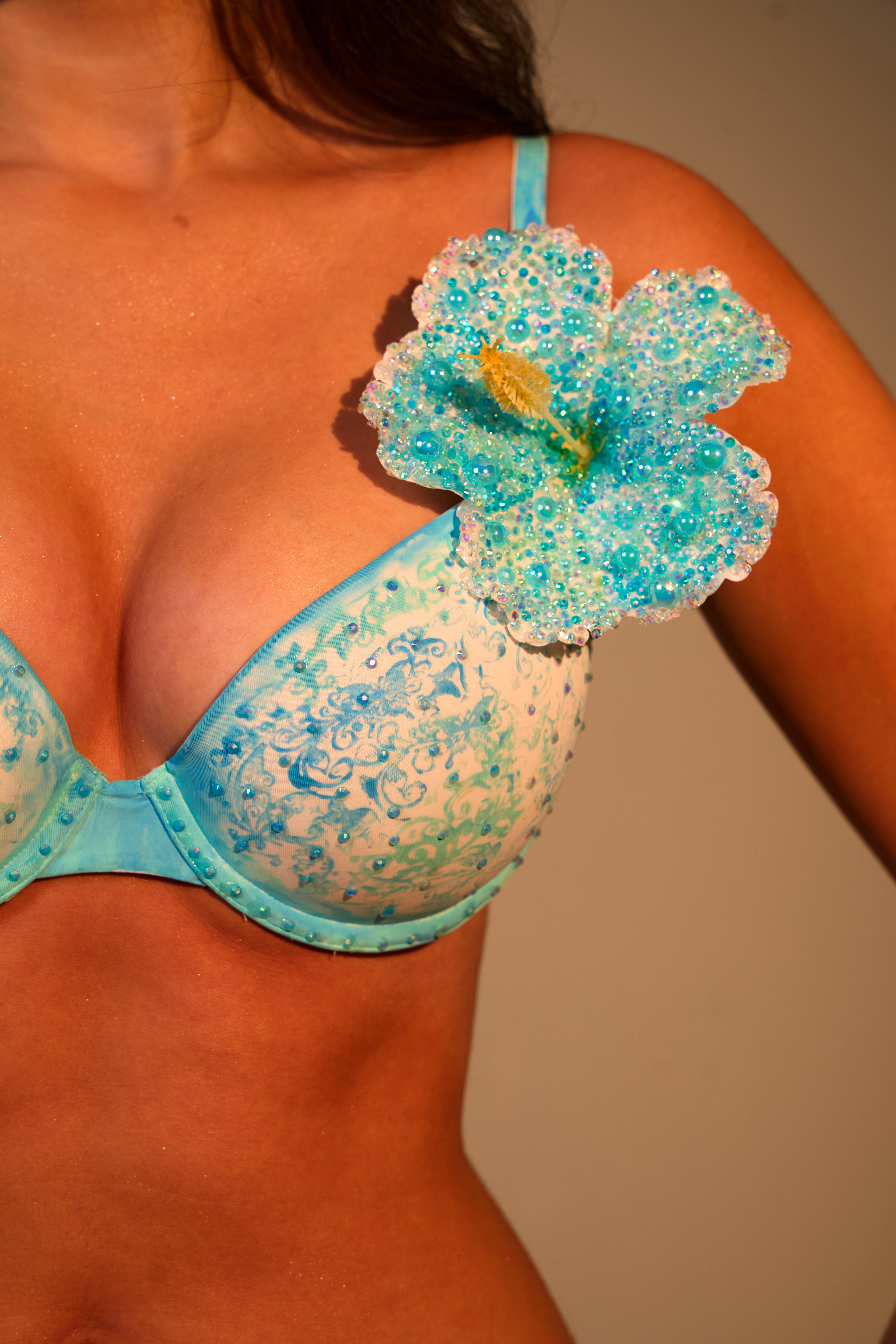 The Avalina Kini Set